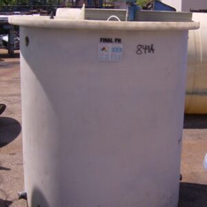 600 Gallon Molded Polyethylene Tank