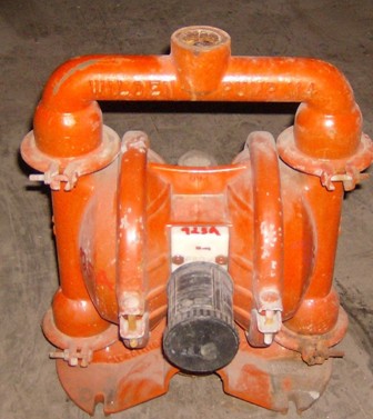 Wilden M4 1.5’’ cast iron diaphragm pump