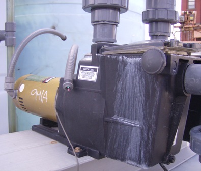 Hayward 1.5 Hp self-priming centrifugal pump, 3400 RPM.